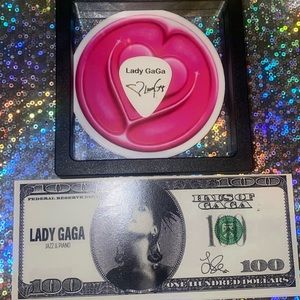 LADY GAGA CONCERT $100 CONFETTI MGM & GUITAR PICK !!!!